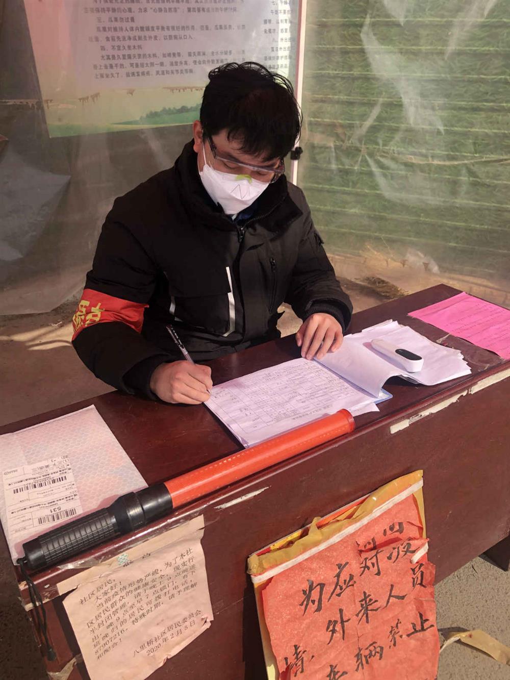 징계 카지노 온라인 모집, 전염병과 싸우는 선구자