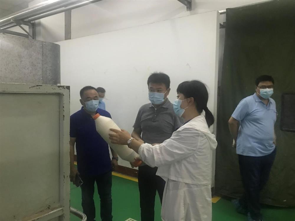 Lu Gang, Jinan Industry and Development Group의 온라인 온라인 카지노 한국 한국 검사위원회 장관은 Pingyin Textile Industrial Park를 조사하기 위해 주 그룹 책임자로 갔다